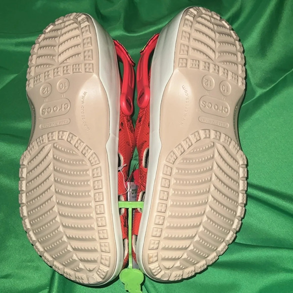 NWT Frida Kahlo x Crocs size Women’s 12 / Men’s 10 - Picture 6 of 12